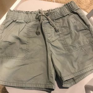 Gap shorts